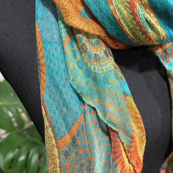 *CARINA* Colorful Multicolor Patterned Scarf - Picture 3 of 3
